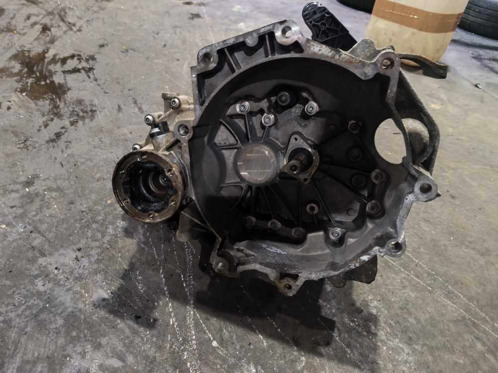 BOITE DE VITESSE MANUEL VAG 1.2 CODE: JHN  - Vue 2